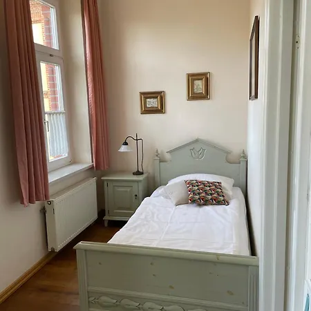 Zur Schlossmuehle فندق بورنا