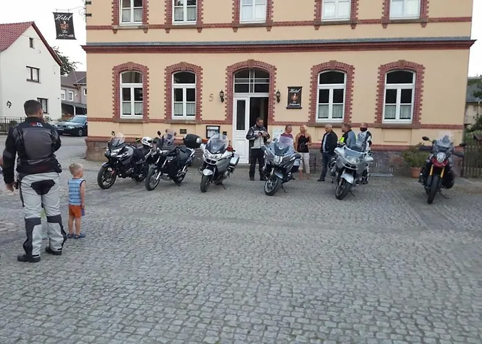 Hotel Zur Schlossmuehle 2*