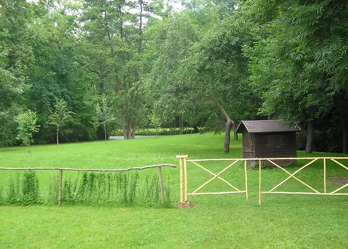 Zur Schlossmuehle 2* Borna