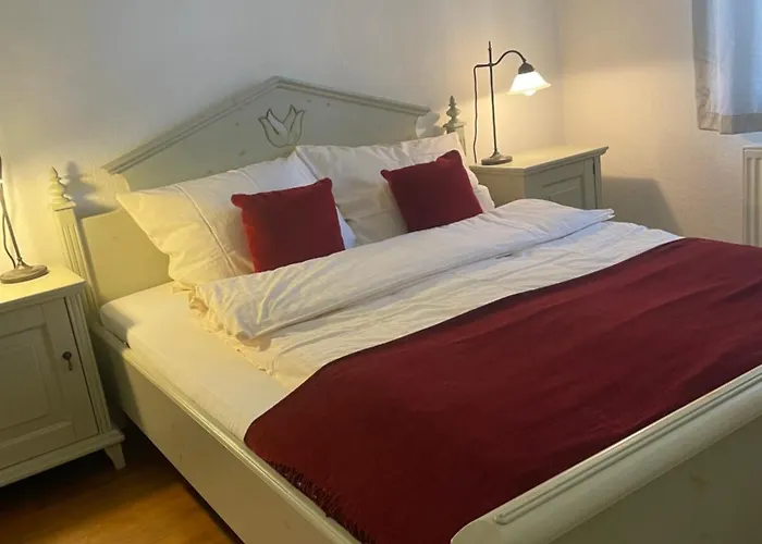 Zur Schlossmuehle 2*